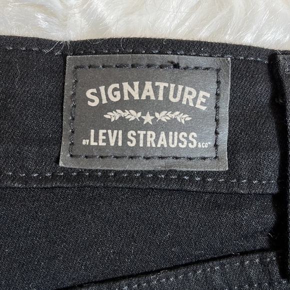 Signature by Levi Strauss Jean Shorts - Picture 7 of 11